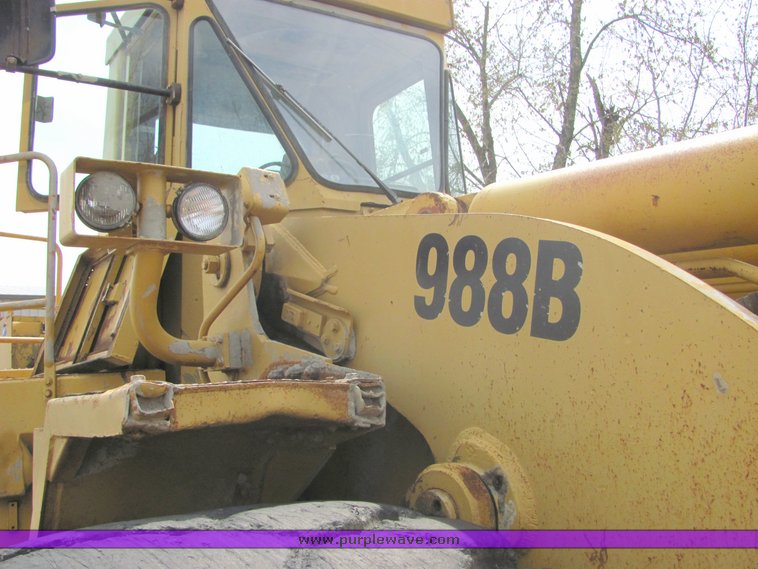 image for item 3141 1984 Caterpillar 988B wheel loader