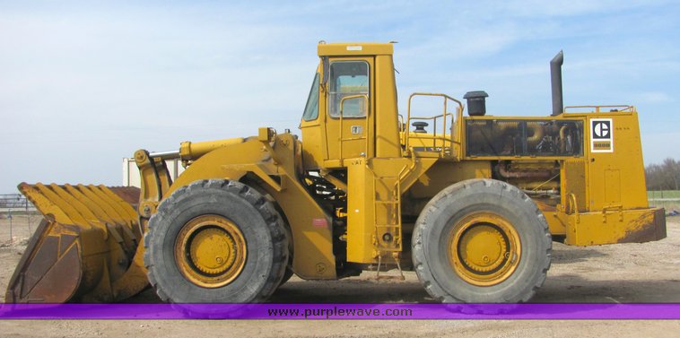 image for item 3146 1974 Caterpillar 988B wheel loader