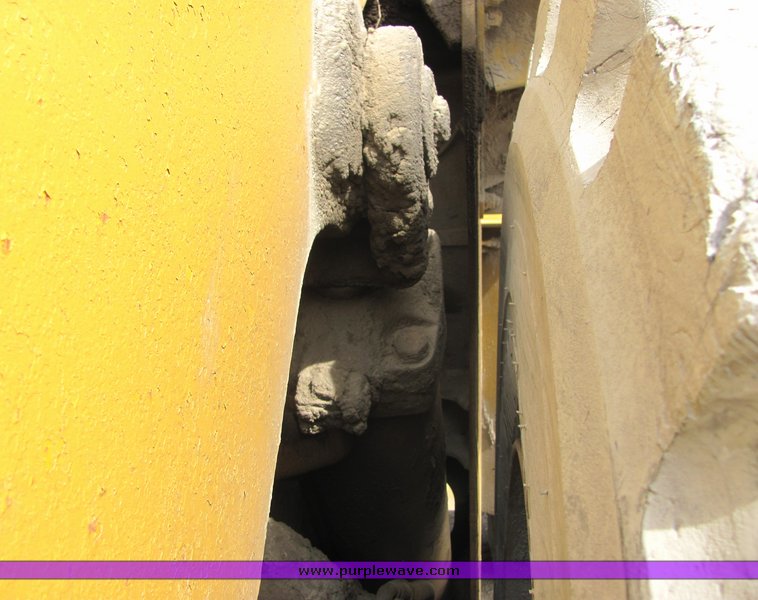 image for item 3146 1974 Caterpillar 988B wheel loader