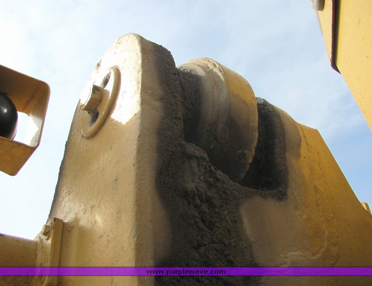 image for item 3146 1974 Caterpillar 988B wheel loader