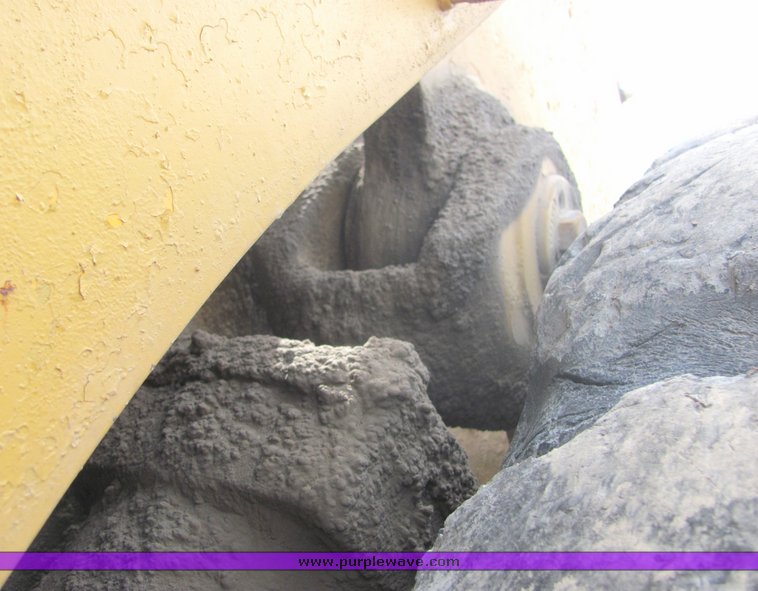 image for item 3146 1974 Caterpillar 988B wheel loader