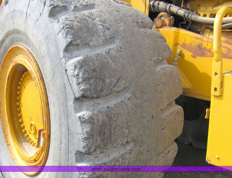 image for item 3146 1974 Caterpillar 988B wheel loader