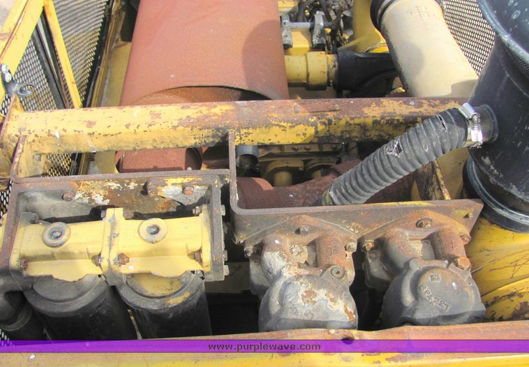 image for item 3146 1974 Caterpillar 988B wheel loader