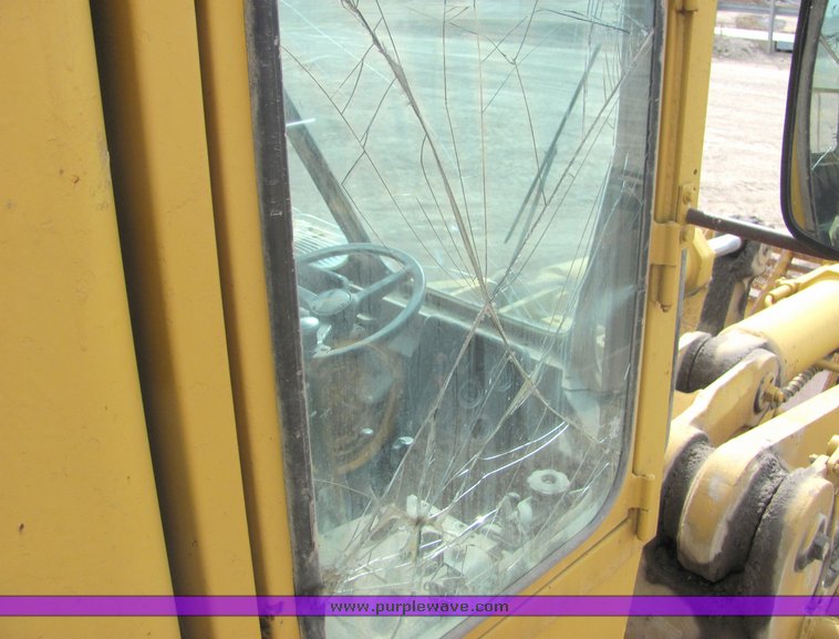 image for item 3146 1974 Caterpillar 988B wheel loader