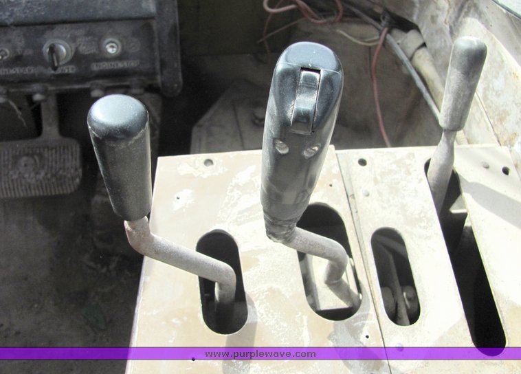 image for item 3146 1974 Caterpillar 988B wheel loader