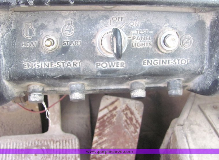 image for item 3146 1974 Caterpillar 988B wheel loader