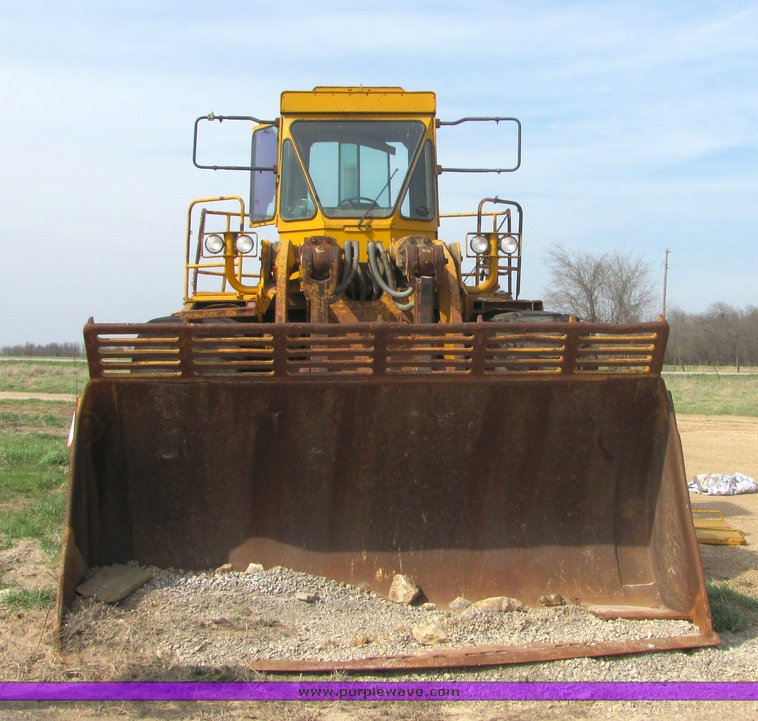image for item 3147 1978 Caterpillar 988B wheel loader