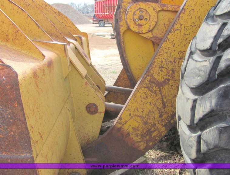 image for item 3147 1978 Caterpillar 988B wheel loader