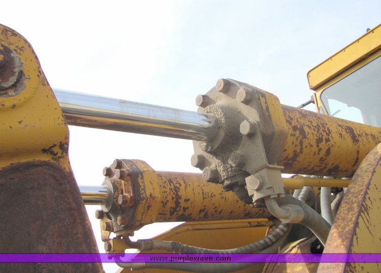 image for item 3147 1978 Caterpillar 988B wheel loader