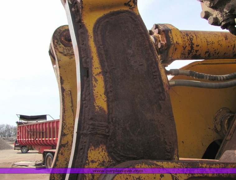 image for item 3147 1978 Caterpillar 988B wheel loader