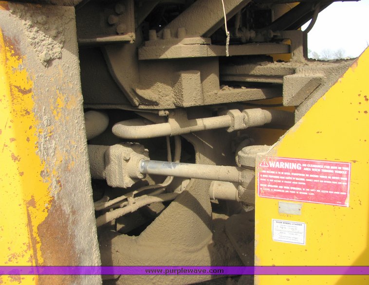 image for item 3147 1978 Caterpillar 988B wheel loader