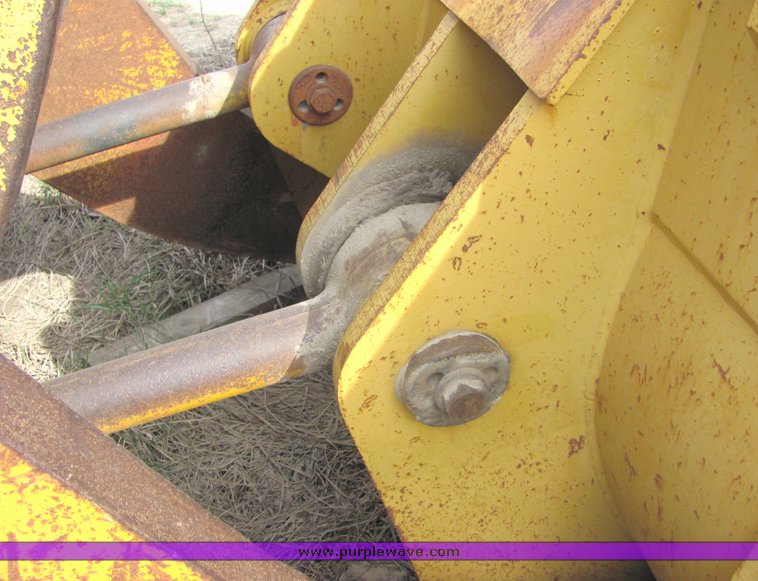 image for item 3147 1978 Caterpillar 988B wheel loader