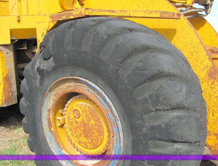 image for item 3147 1978 Caterpillar 988B wheel loader