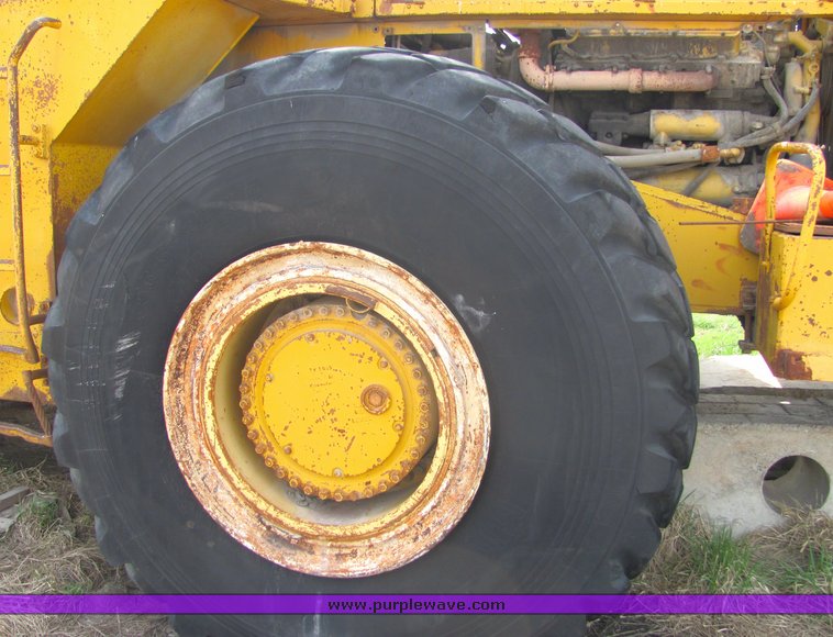 image for item 3147 1978 Caterpillar 988B wheel loader