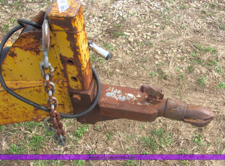 image for item 3148 1974 Miller RH 24' triple axle trailer