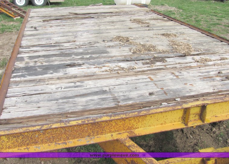 image for item 3148 1974 Miller RH 24' triple axle trailer