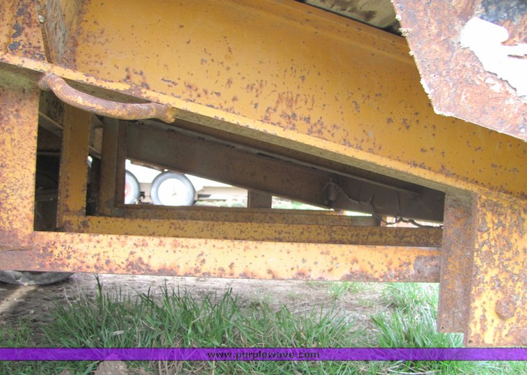 image for item 3148 1974 Miller RH 24' triple axle trailer