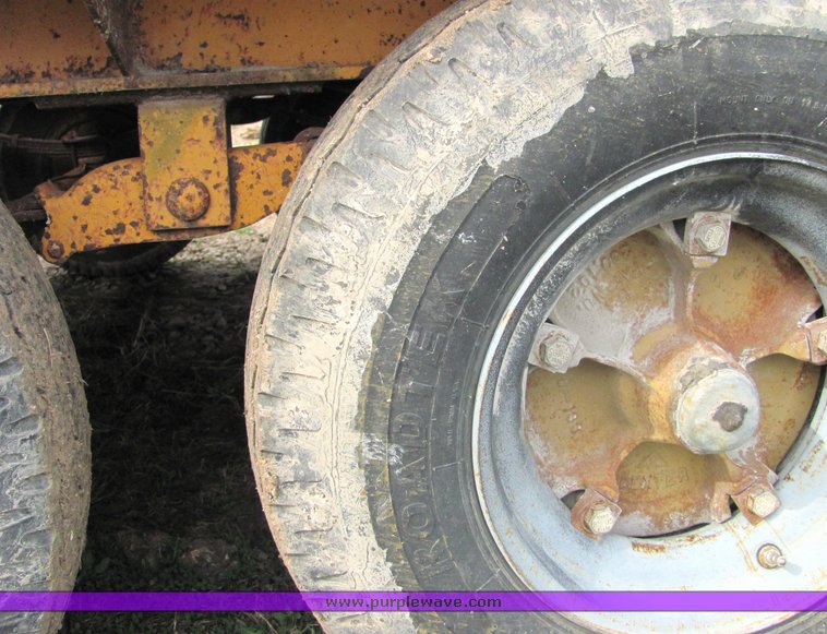 image for item 3148 1974 Miller RH 24' triple axle trailer