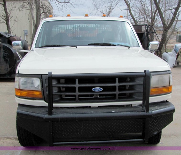 image for item 3361 1996 Ford F350 XL pickup