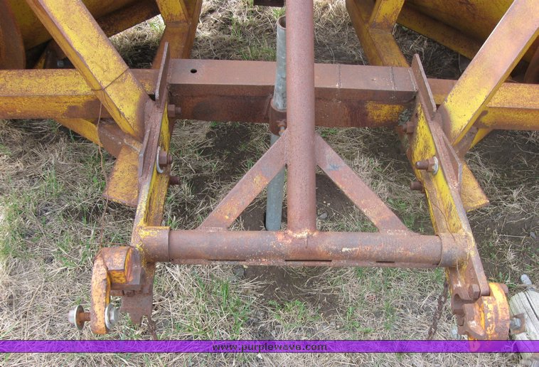 image for item 3408 Balterson 11' snow V-blade