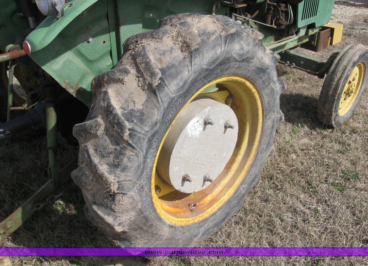 image for item 3410 John Deere 850 tractor with Landpride 6' finishing mower