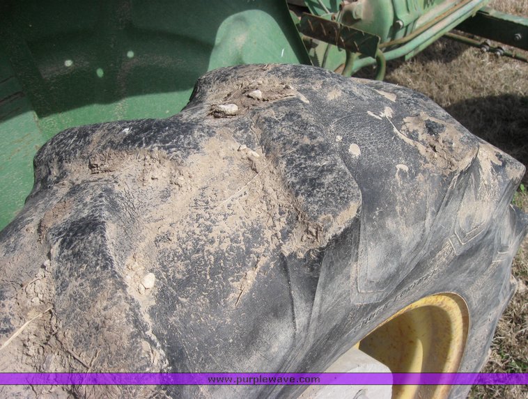 image for item 3410 John Deere 850 tractor with Landpride 6' finishing mower