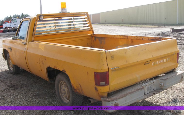 image for item 3411 1987 Chevrolet Custom Deluxe R10