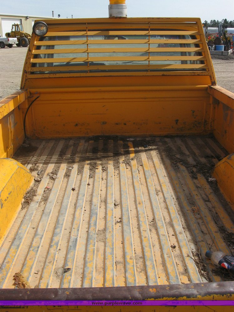 image for item 3411 1987 Chevrolet Custom Deluxe R10