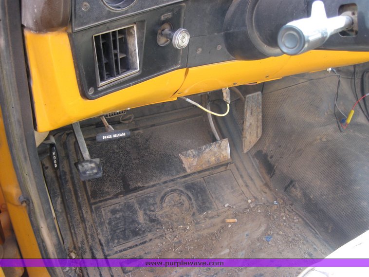 image for item 3411 1987 Chevrolet Custom Deluxe R10