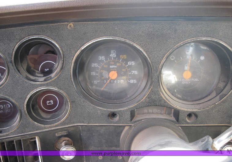 image for item 3411 1987 Chevrolet Custom Deluxe R10