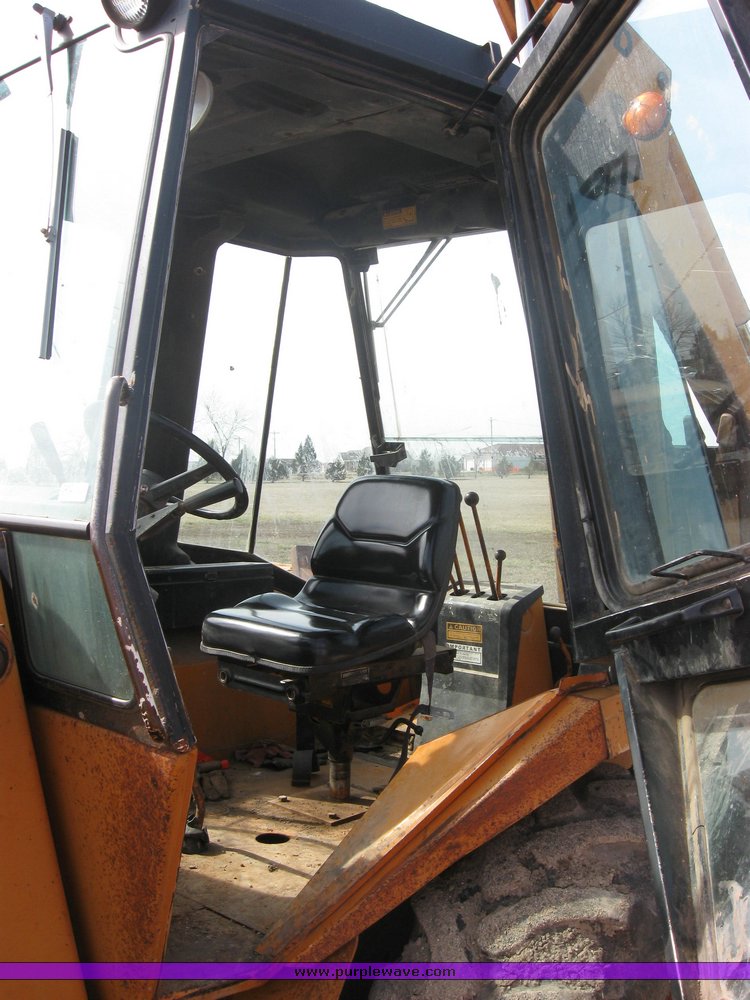 image for item 3412 1983 Case 580D backhoe