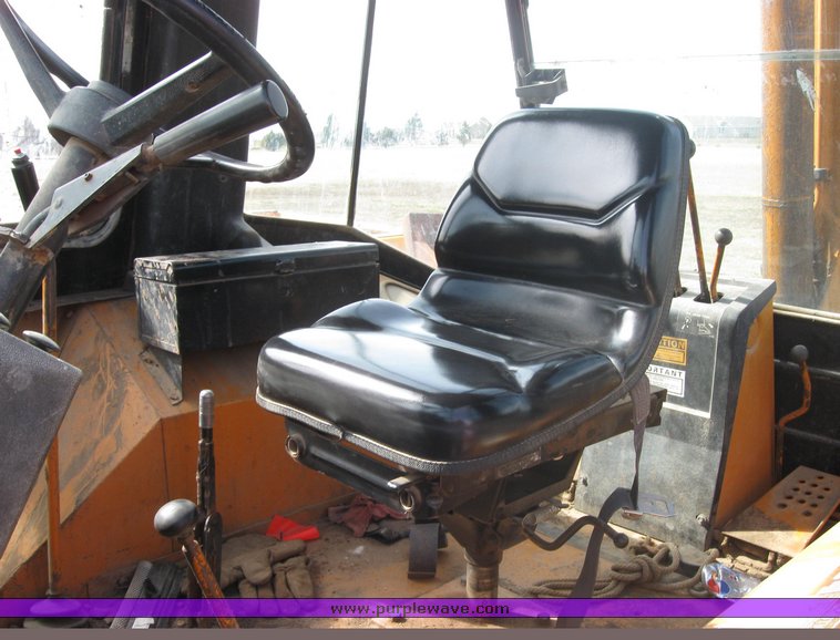 image for item 3412 1983 Case 580D backhoe