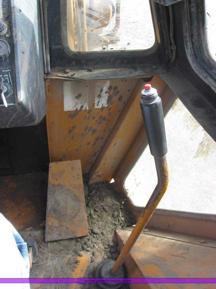 image for item 3412 1983 Case 580D backhoe