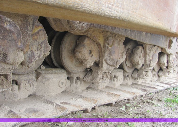 image for item 3512 2004 Caterpillar D8RII dozer