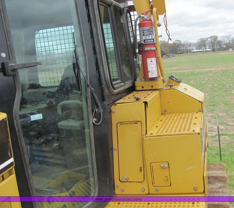 image for item 3512 2004 Caterpillar D8RII dozer