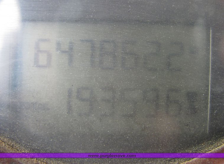 image for item 3513 2003 Mack CH613