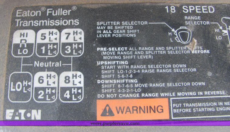 image for item 3513 2003 Mack CH613