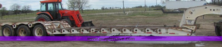 image for item 3518 1999 Fontaine drop deck semi trailer