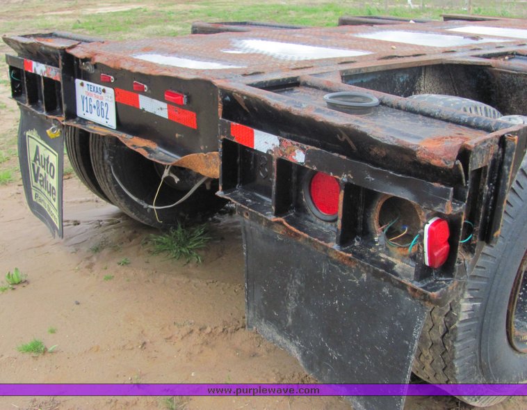 image for item 3525 1979 Load King drop deck trailer