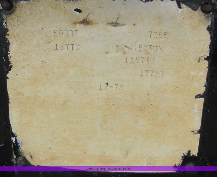 image for item 3525 1979 Load King drop deck trailer