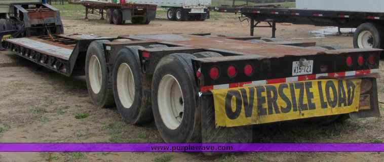 image for item 3526 2007 Challenger RG50 drop deck semi trailer