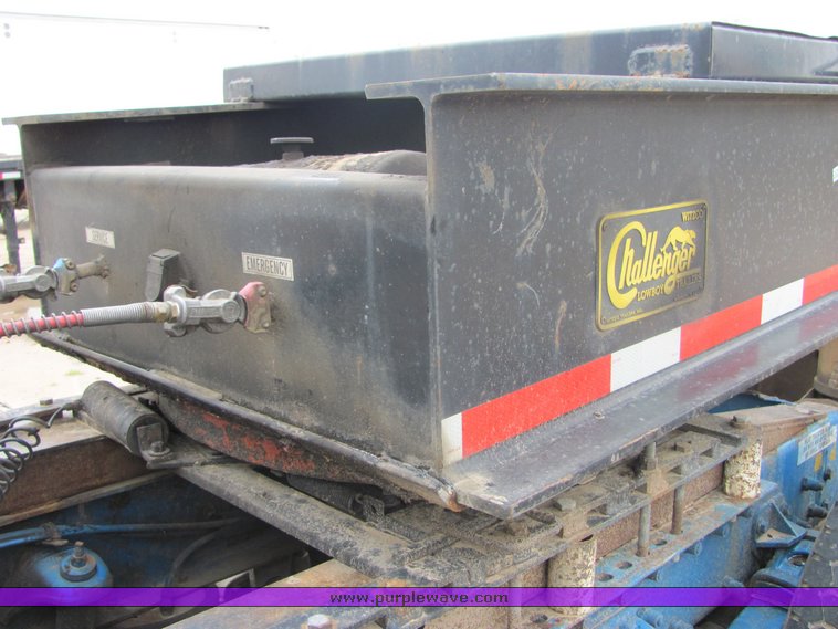 image for item 3526 2007 Challenger RG50 drop deck semi trailer