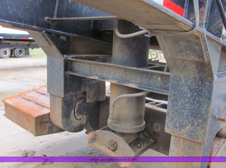 image for item 3526 2007 Challenger RG50 drop deck semi trailer