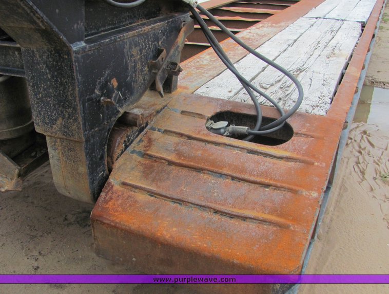 image for item 3526 2007 Challenger RG50 drop deck semi trailer