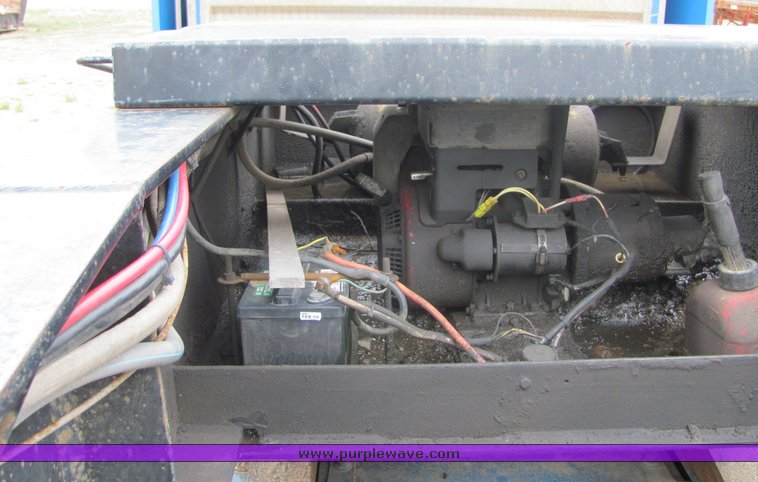 image for item 3526 2007 Challenger RG50 drop deck semi trailer