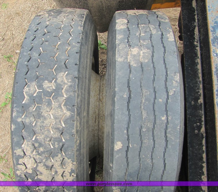 image for item 3526 2007 Challenger RG50 drop deck semi trailer