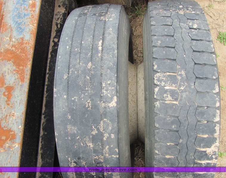 image for item 3526 2007 Challenger RG50 drop deck semi trailer