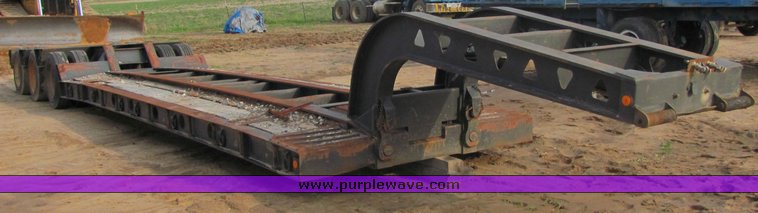 image for item 3573 1988 Trail King dropdeck trailer