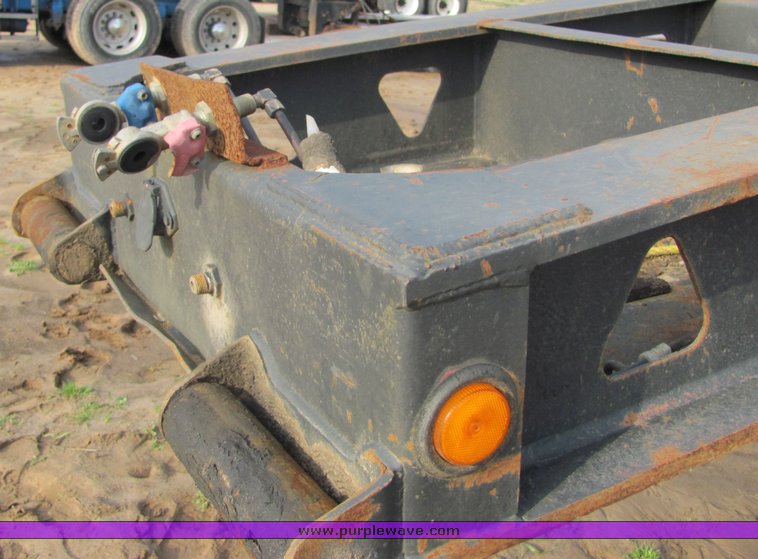 image for item 3573 1988 Trail King dropdeck trailer