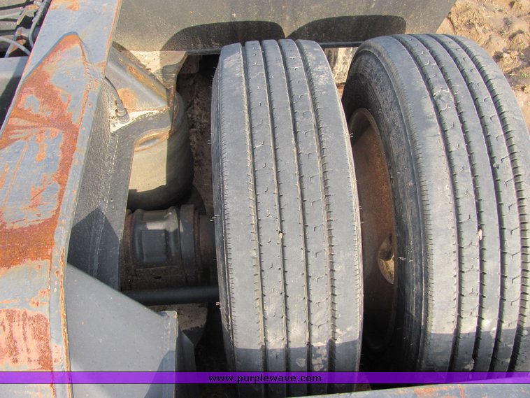 image for item 3573 1988 Trail King dropdeck trailer